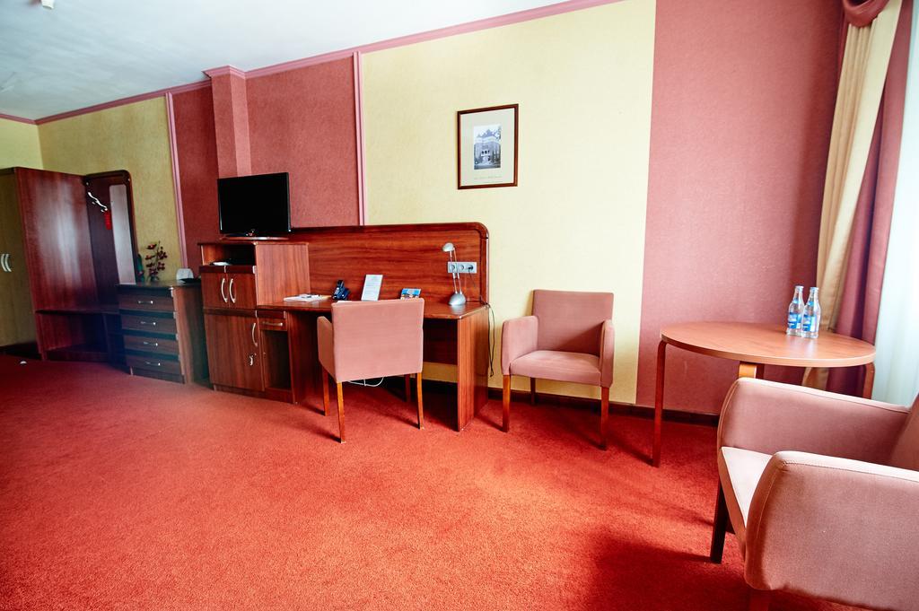 Hotel Polski Mielec Luaran gambar